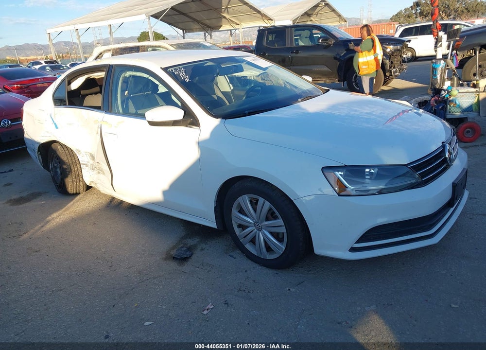 2017 VOLKSWAGEN JETTA 1.4T S VIN: 3VW2B7AJ9HM403693