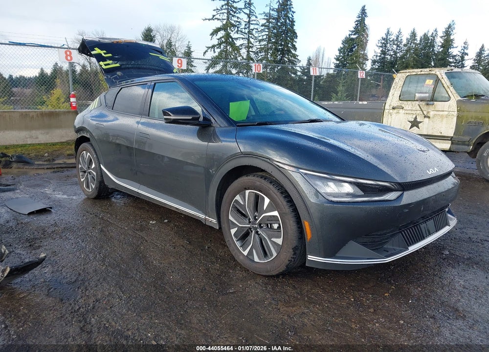2024 KIA EV6 LIGHT LONG RANGE VIN: KNDC3DLC1R5620308