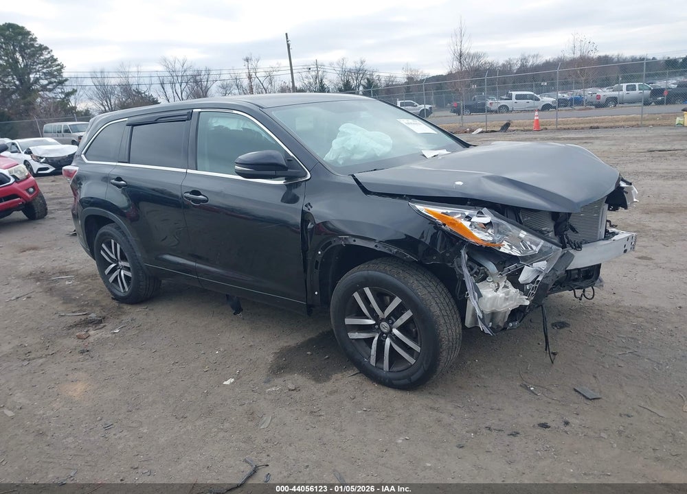 2014 TOYOTA HIGHLANDER LE VIN: 5TDZARFH1ES008750