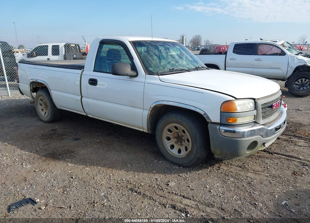 2005 GMC SIERRA 1500 WORK TRUCK VIN: 1GTEC14XX5Z358395