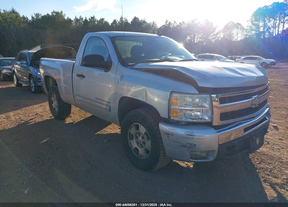 2011 CHEVROLET SILVERADO 1500 LT VIN: 1GCNKSE06BZ127029