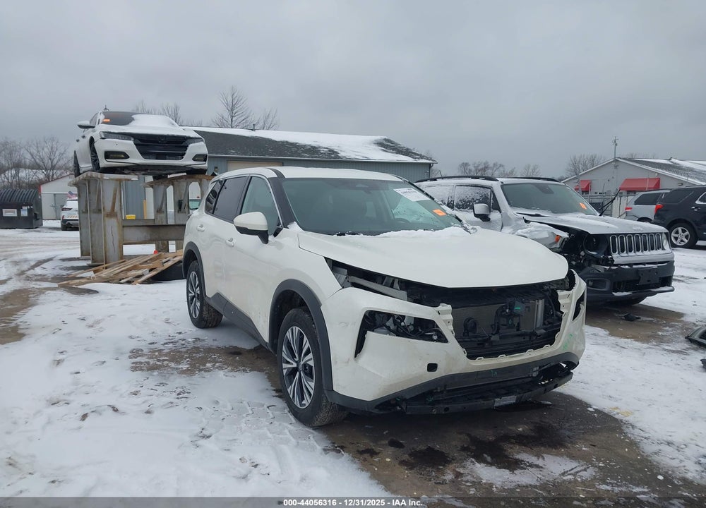 2021 NISSAN ROGUE SV INTELLIGENT AWD VIN: 5N1AT3BB4MC827415