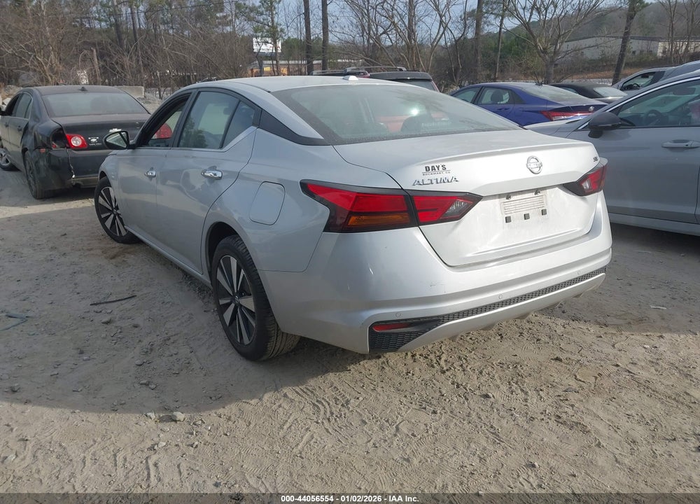 2022 NISSAN ALTIMA SV FWD VIN: 1N4BL4DV0NN370037