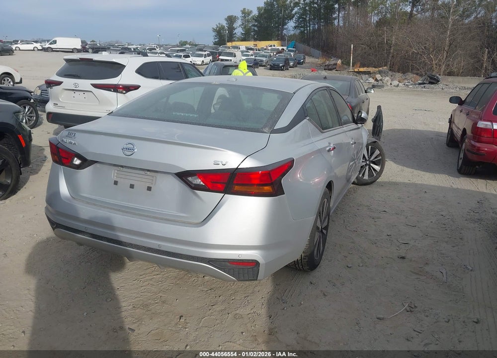 2022 NISSAN ALTIMA SV FWD VIN: 1N4BL4DV0NN370037