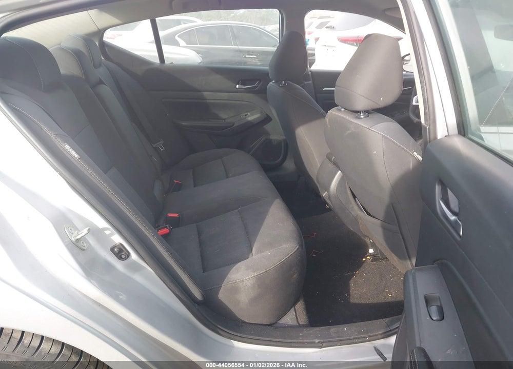 2022 NISSAN ALTIMA SV FWD VIN: 1N4BL4DV0NN370037