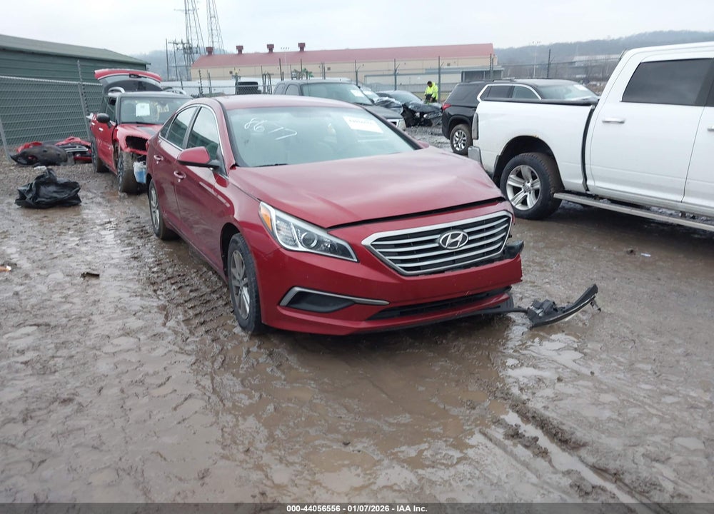 2016 HYUNDAI SONATA SE VIN: 5NPE24AF7GH378677