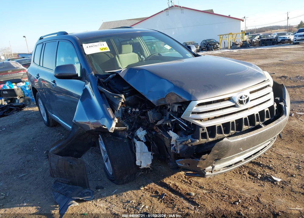 2013 TOYOTA HIGHLANDER BASE PLUS V6 VIN: 5TDBK3EH9DS179421