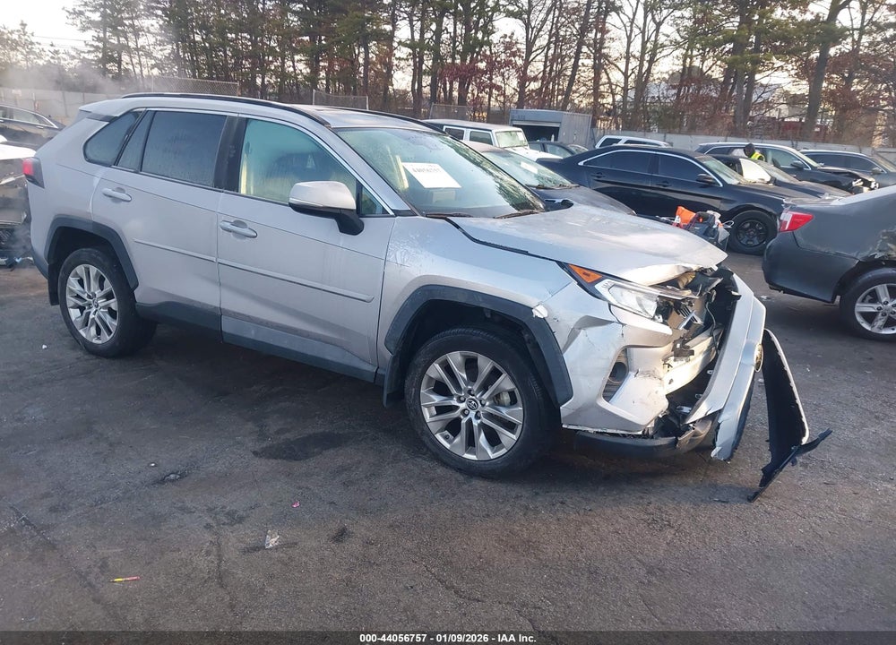 2019 TOYOTA RAV4 XLE PREMIUM VIN: 2T3A1RFV0KC031953