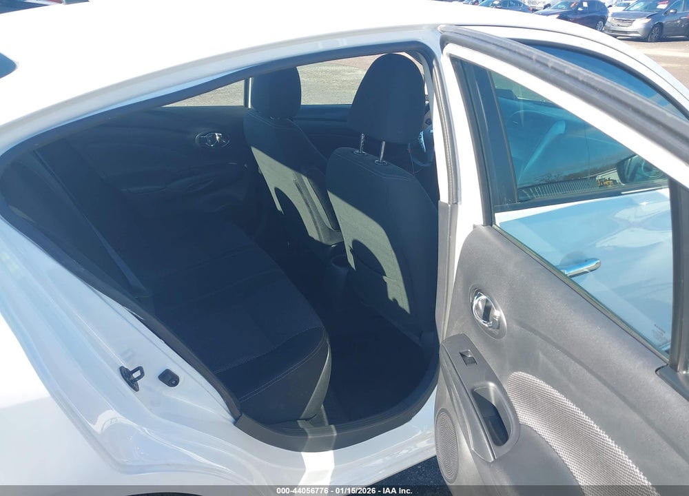 2019 NISSAN VERSA 1.6 SV VIN: 3N1CN7AP8KL879372