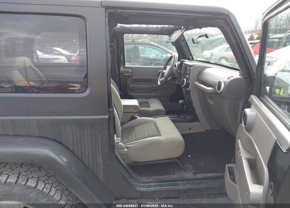 2010 JEEP WRANGLER SAHARA VIN: 1J4AA5D1XAL158700
