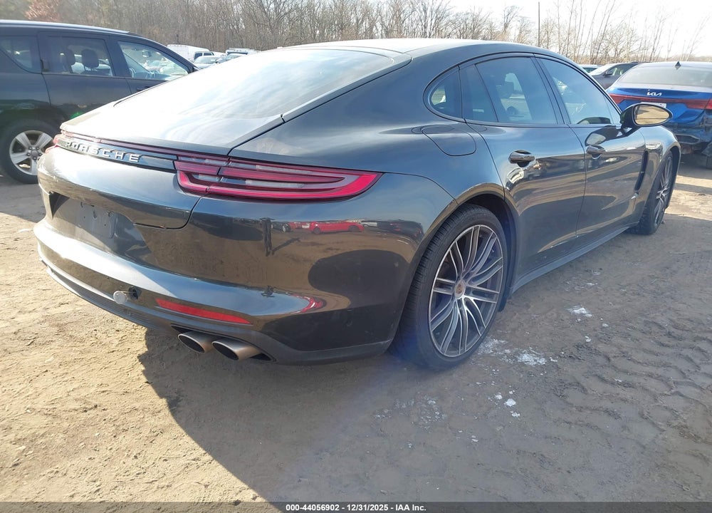 2017 PORSCHE PANAMERA 4S VIN: WP0AB2A73HL122979