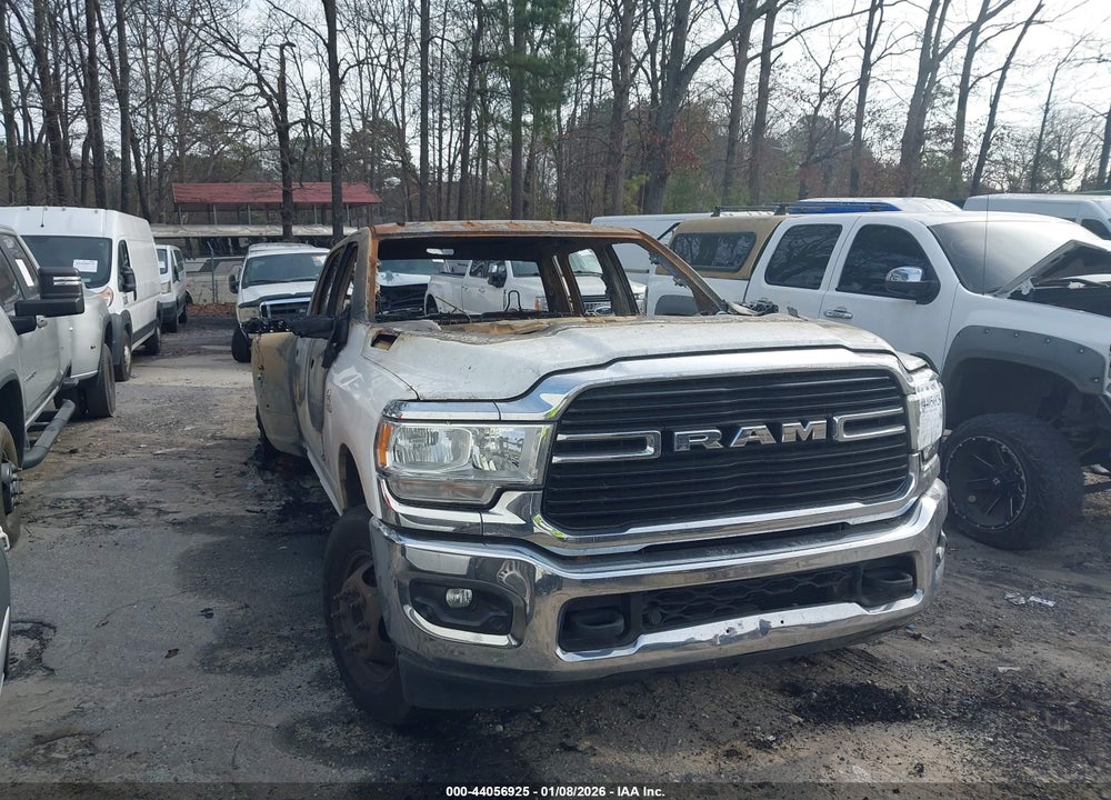 2020 RAM 3500 BIG HORN  4X4 8' BOX VIN: 3C63RRHL1LG154360