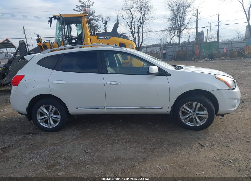2013 NISSAN ROGUE SV VIN: JN8AS5MV6DW633305