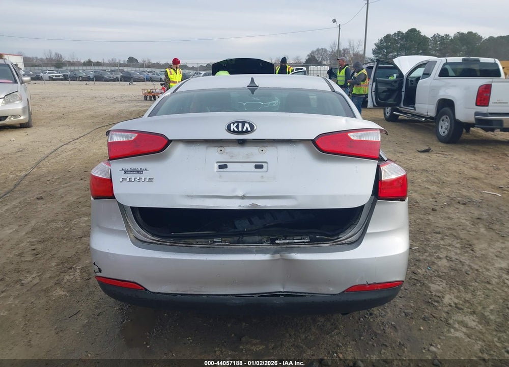 2016 KIA FORTE LX VIN: KNAFX4A63G5584937