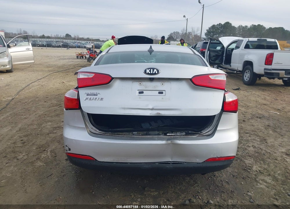 2016 KIA FORTE LX VIN: KNAFX4A63G5584937