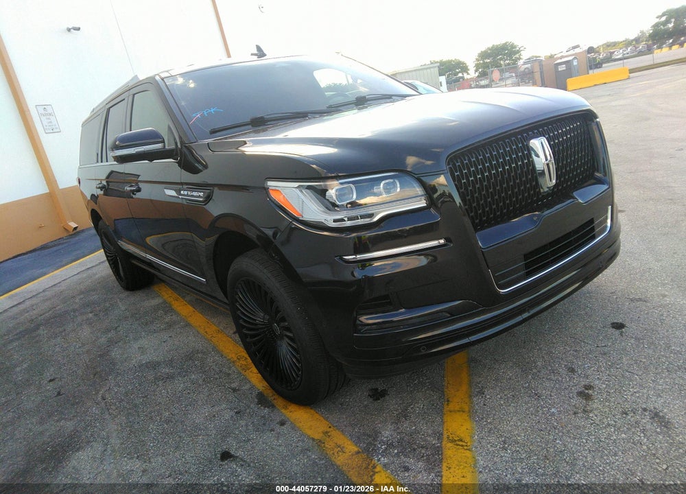 2022 LINCOLN NAVIGATOR STANDARD L VIN: 5LMJJ3NT6NEL02417