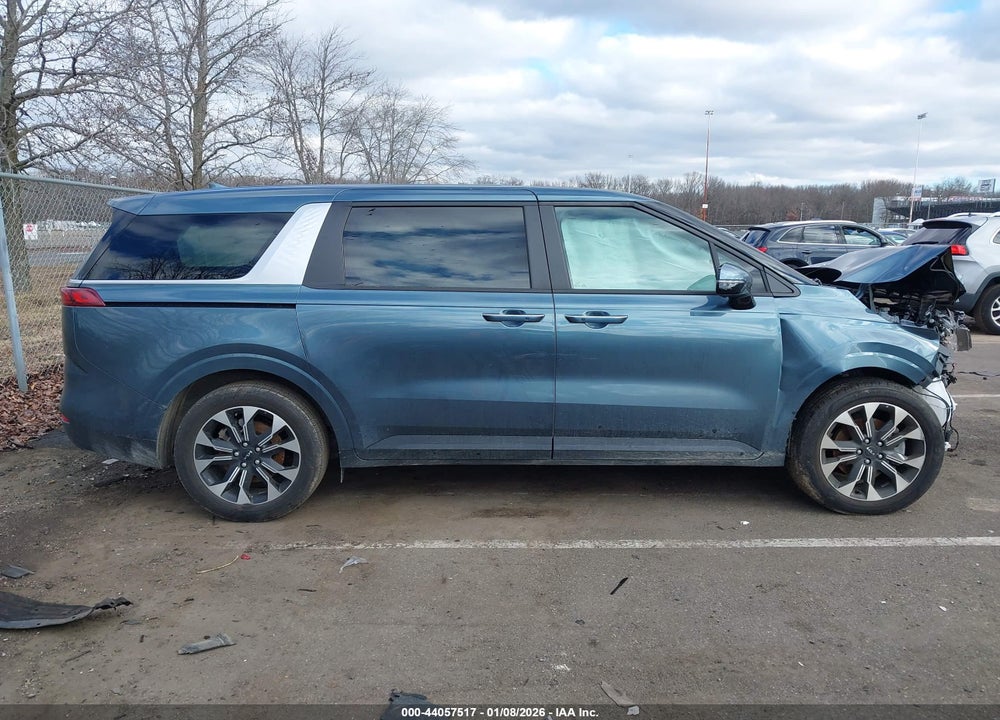 2024 KIA CARNIVAL MPV EX VIN: KNDNC5H34R6433579