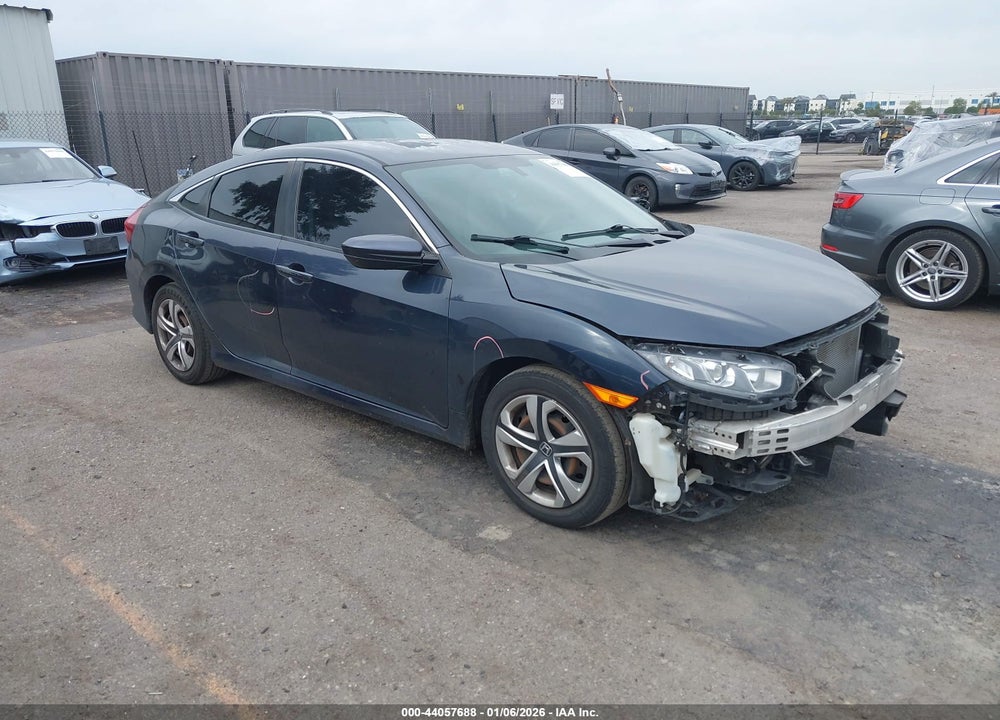 2018 HONDA CIVIC LX VIN: 2HGFC2F51JH610181