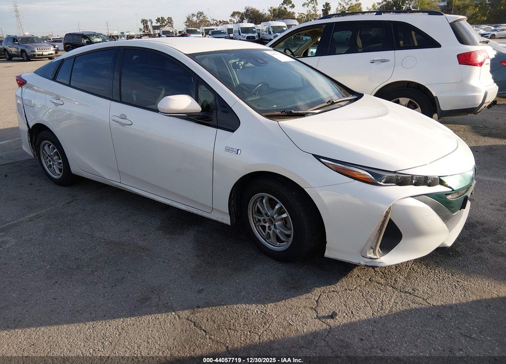 2017 TOYOTA PRIUS PRIME PREMIUM VIN: JTDKARFP9H3067544