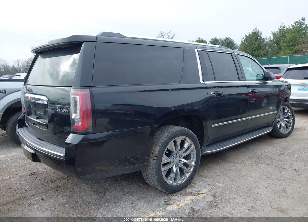 2020 GMC YUKON XL 4WD DENALI VIN: 1GKS2HKJ7LR193341