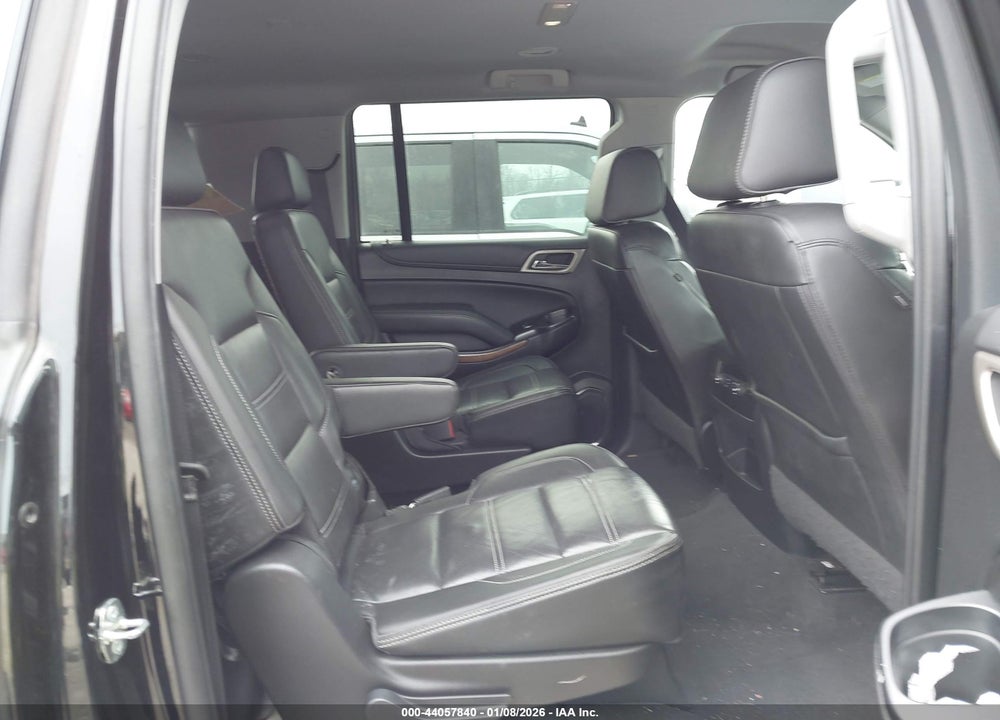 2020 GMC YUKON XL 4WD DENALI VIN: 1GKS2HKJ7LR193341