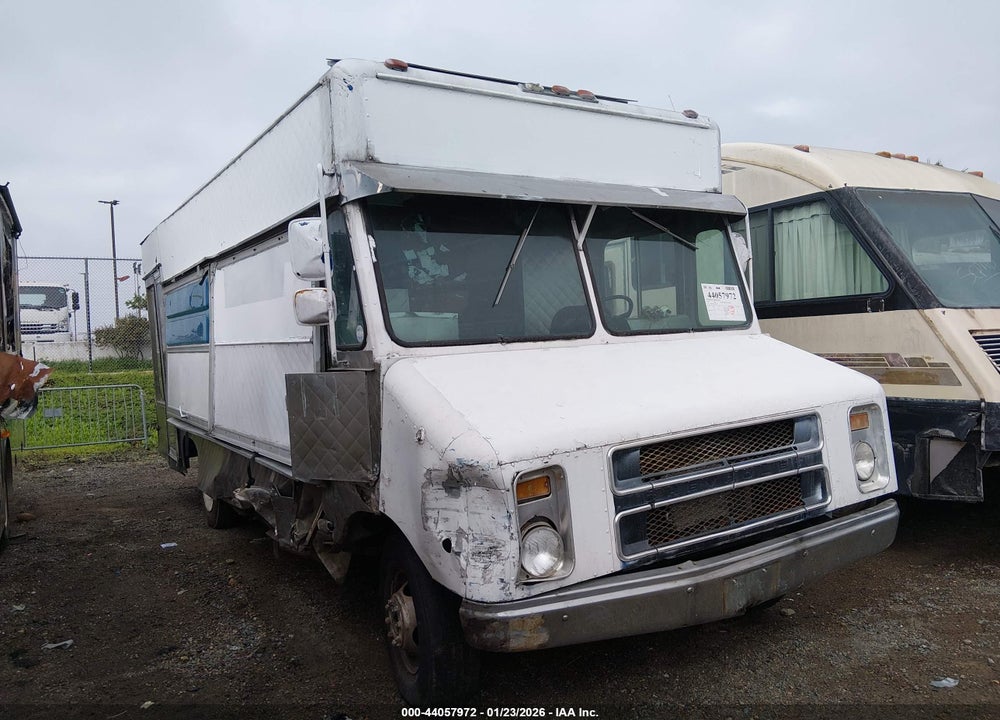 1987 GMC FORWARD CONTROL CHASSIS P3500 VIN: 1GDJP32MXH3503817