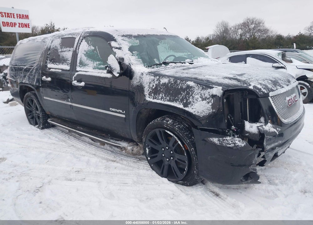 2010 GMC YUKON XL 1500 DENALI VIN: 1GKUKMEF2AR116298