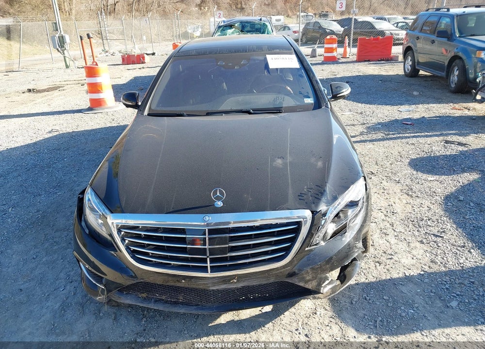 2016 MERCEDES-BENZ S 550 4MATIC VIN: WDDUG8FB8GA269975