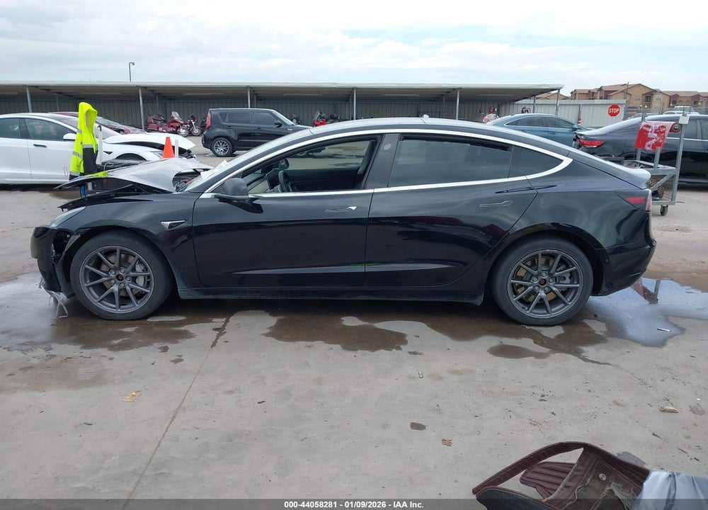 2019 TESLA MODEL 3 LONG RANGE/PERFORMANCE VIN: 5YJ3E1EB2KF441857