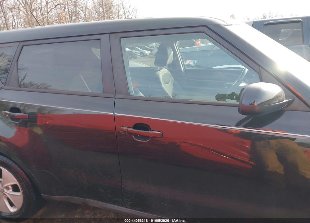 2016 KIA SOUL VIN: KNDJN2A20G7371422