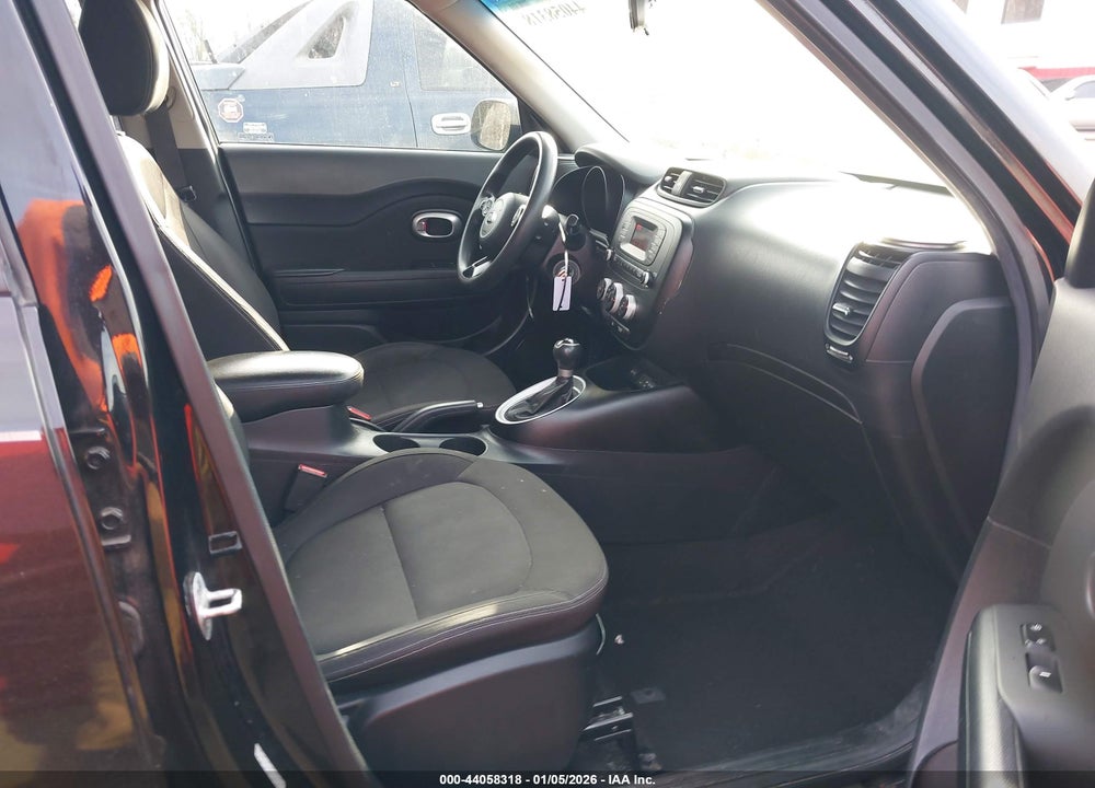 2016 KIA SOUL VIN: KNDJN2A20G7371422