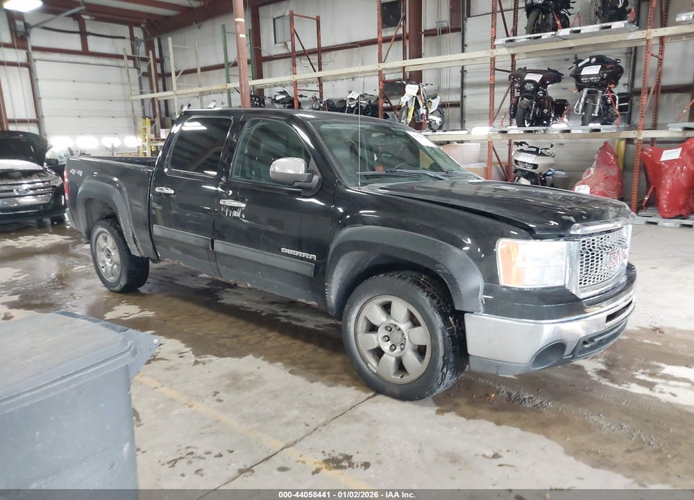 2011 GMC SIERRA 1500 SLE VIN: 3GTP2VE38BG119647