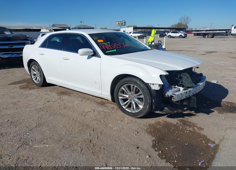 2016 CHRYSLER 300 LIMITED VIN: 2C3CCAAG9GH252989