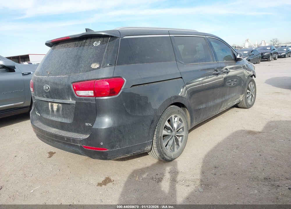 2017 KIA SEDONA SX VIN: KNDMC5C19H6318833