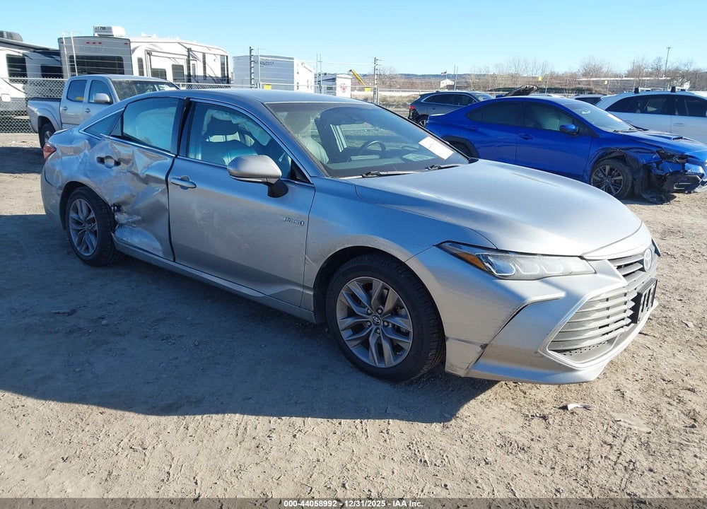 2019 TOYOTA AVALON HYBRID XLE VIN: 4T1B21FB4KU008062