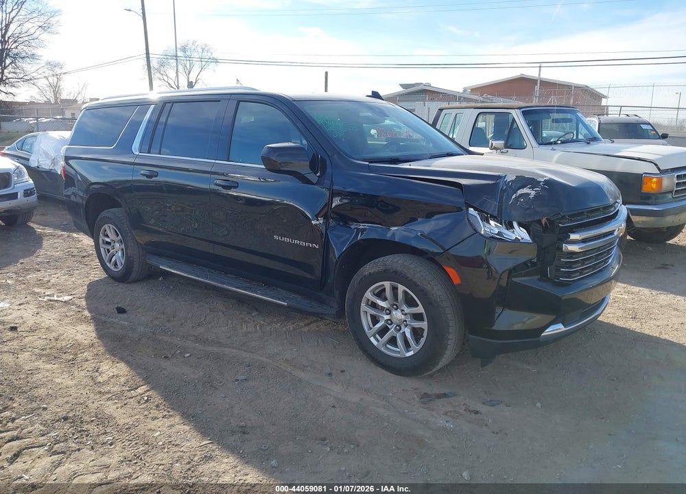 2021 CHEVROLET SUBURBAN 4WD LT VIN: 1GNSKCKD7MR195138