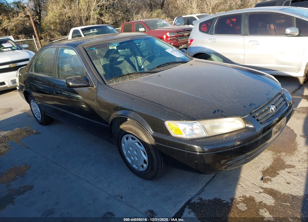 1997 TOYOTA CAMRY LE VIN: JT2BG22K7V0060663