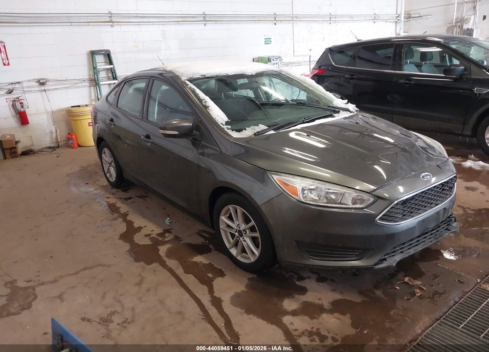 2017 FORD FOCUS SE VIN: 1FADP3F25HL263558