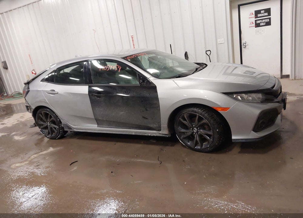 2018 HONDA CIVIC SPORT VIN: SHHFK7G43JU204797