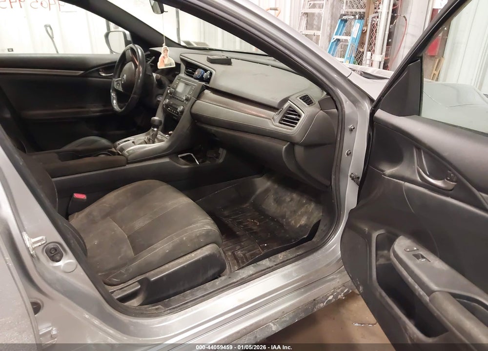 2018 HONDA CIVIC SPORT VIN: SHHFK7G43JU204797