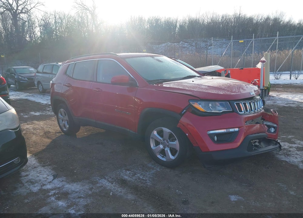2018 JEEP COMPASS LATITUDE FWD VIN: 3C4NJCBB7JT240816