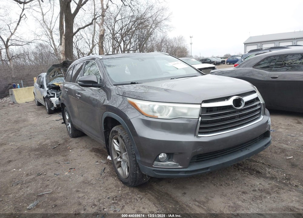 2015 TOYOTA HIGHLANDER LIMITED PLATINUM V6 VIN: 5TDDKRFH8FS126125