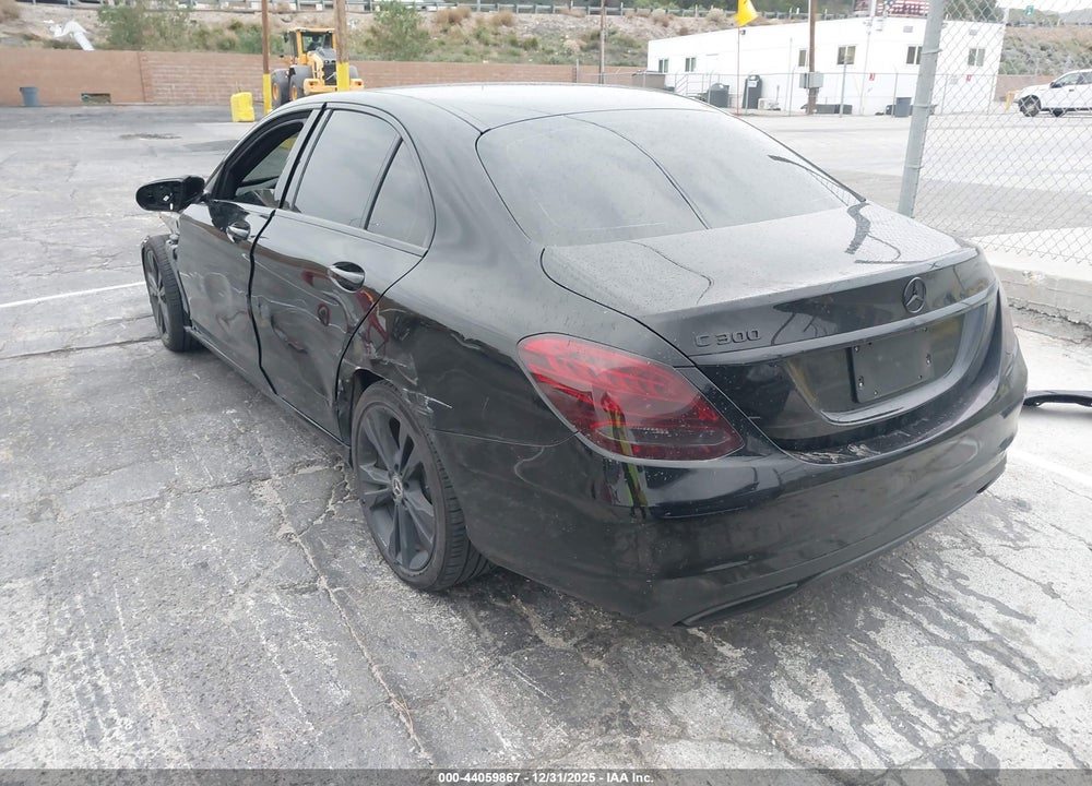 2018 MERCEDES-BENZ C 300 VIN: 55SWF4JB8JU243699
