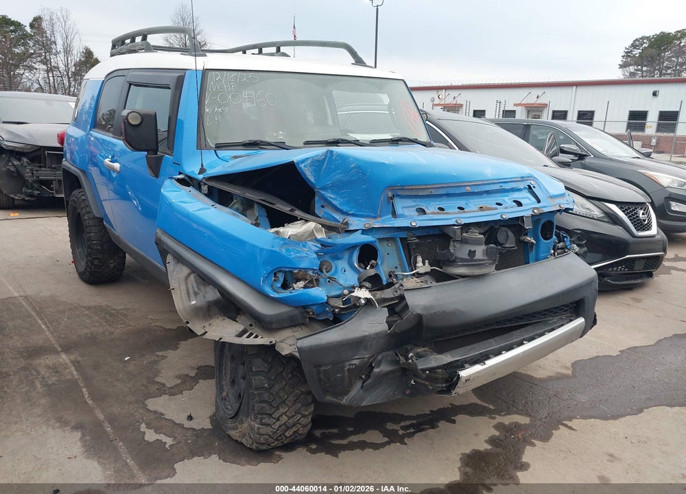 2007 TOYOTA FJ CRUISER VIN: JTEBU11F270004160