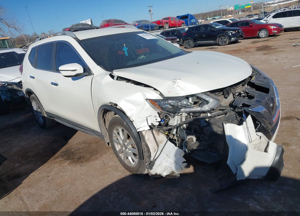 2018 NISSAN ROGUE SV VIN: 5N1AT2MT6JC755421