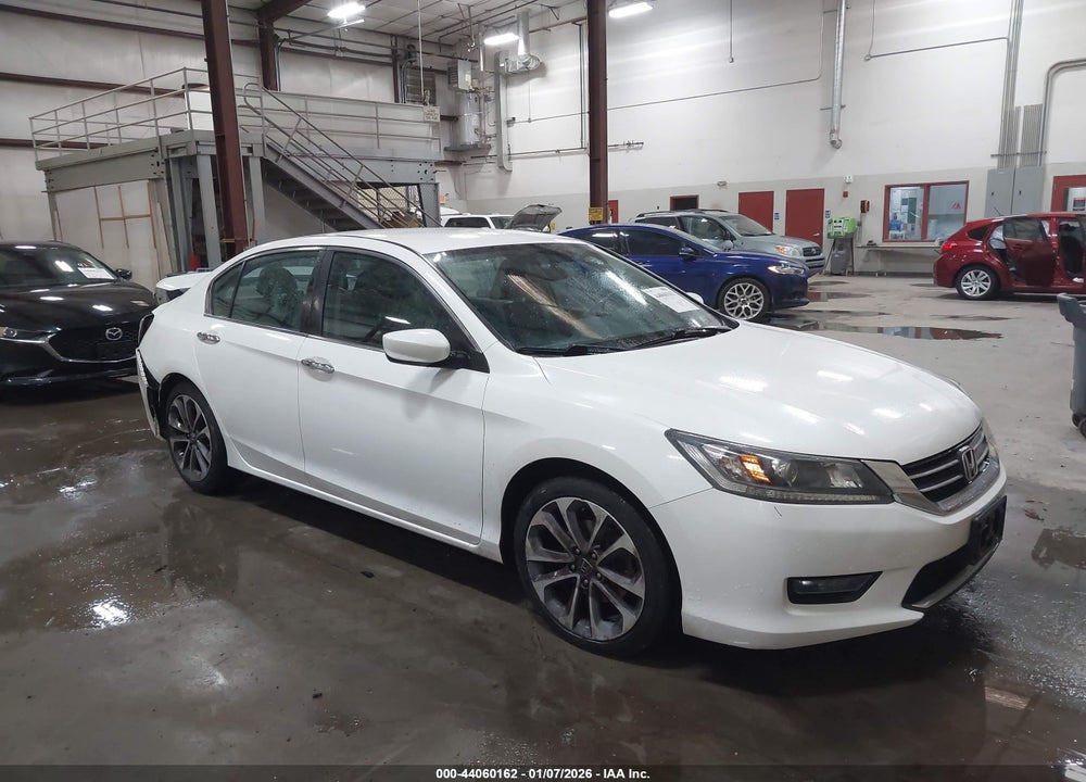 2015 HONDA ACCORD SPORT VIN: 1HGCR2F53FA074616