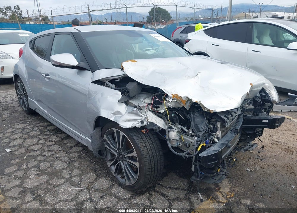 2016 HYUNDAI VELOSTER TURBO VIN: KMHTC6AE5GU284810