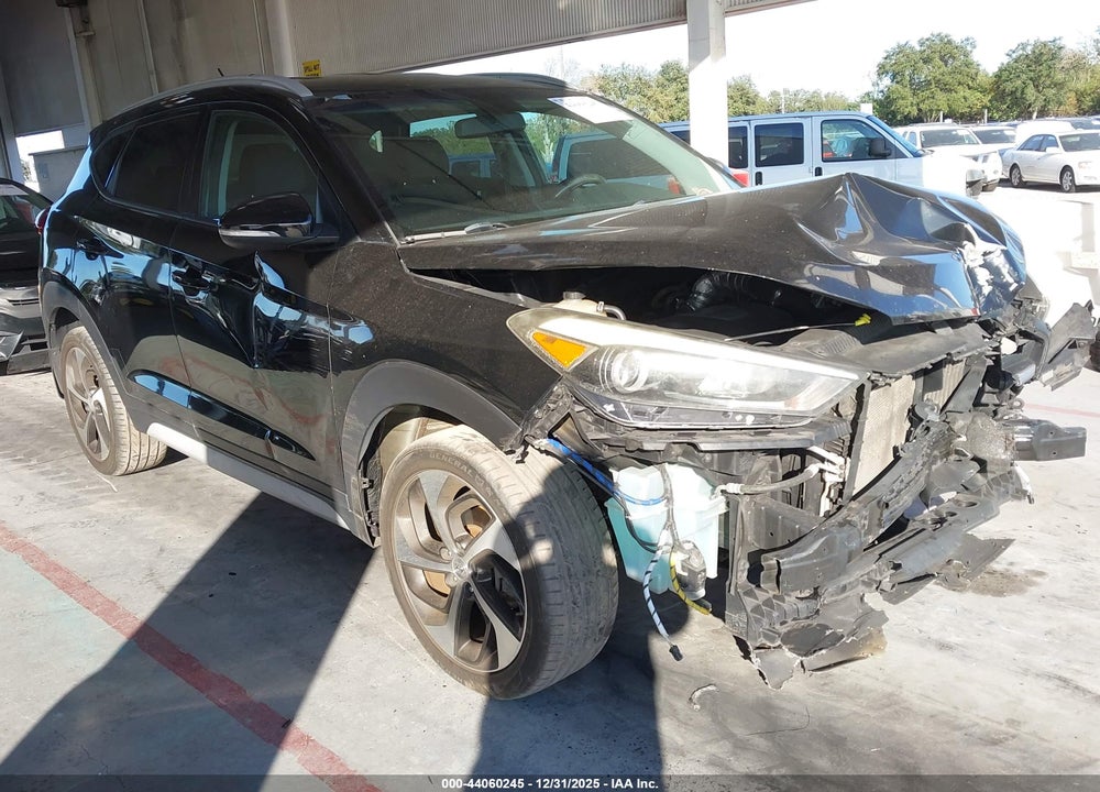 2017 HYUNDAI TUCSON SPORT VIN: KM8J33A21HU385422