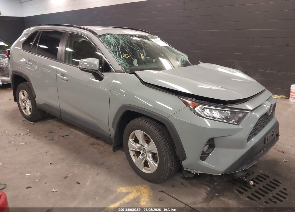 2019 TOYOTA RAV4 XLE VIN: JTMP1RFV2KD021494