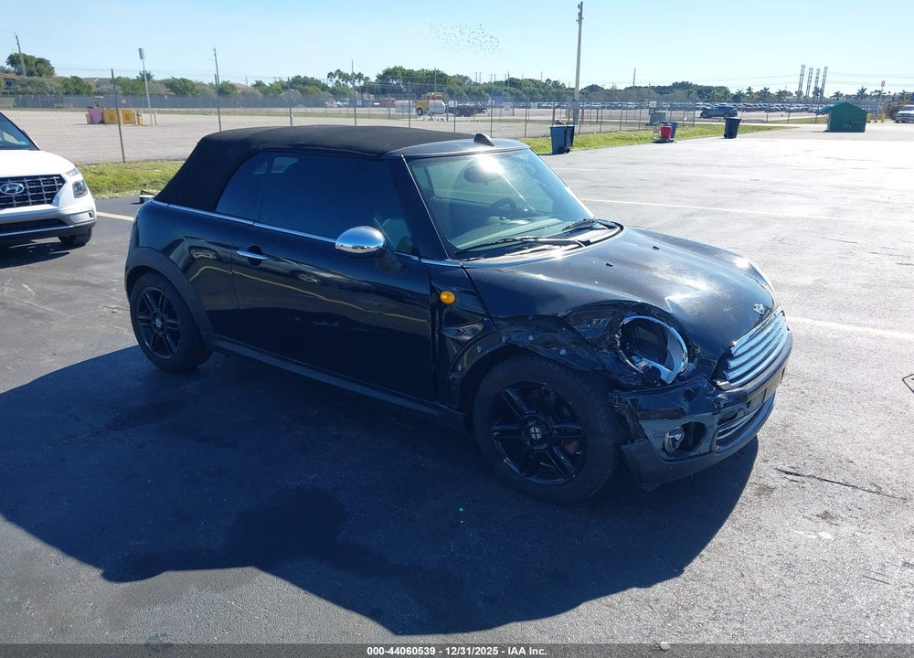 2010 MINI COOPER VIN: WMWMR3C54ATU98667